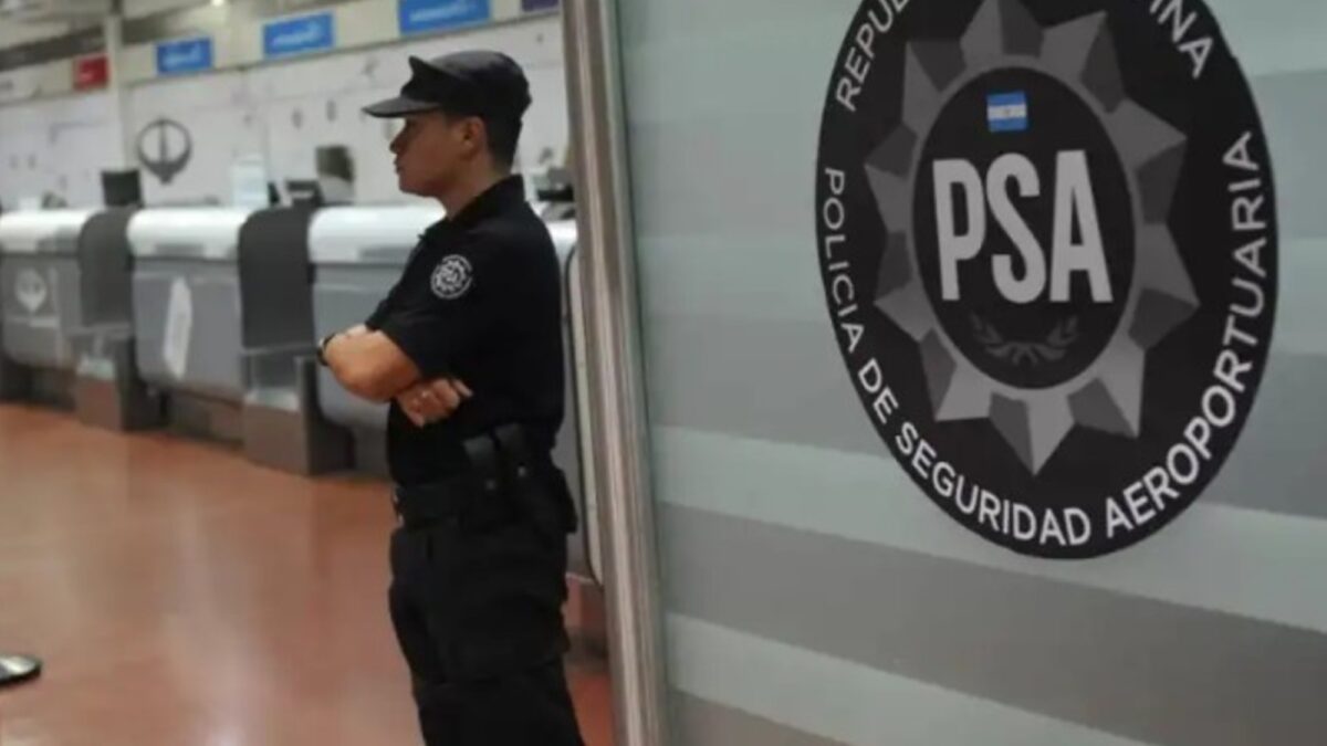 Policía aeroportuaria detecta ingreso irregular de ciudadanos chinos vía Brasil