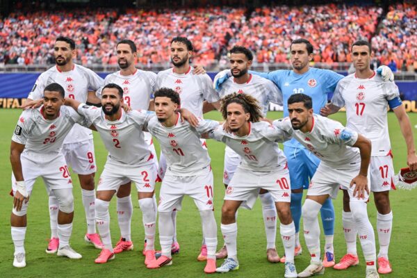 Túnez vive crisis tras positivos y salida del entrenador