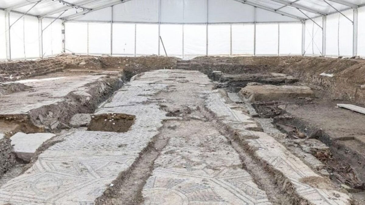 Descubrieron una iglesia paleocristiana bajo un antiguo mercado de pescado