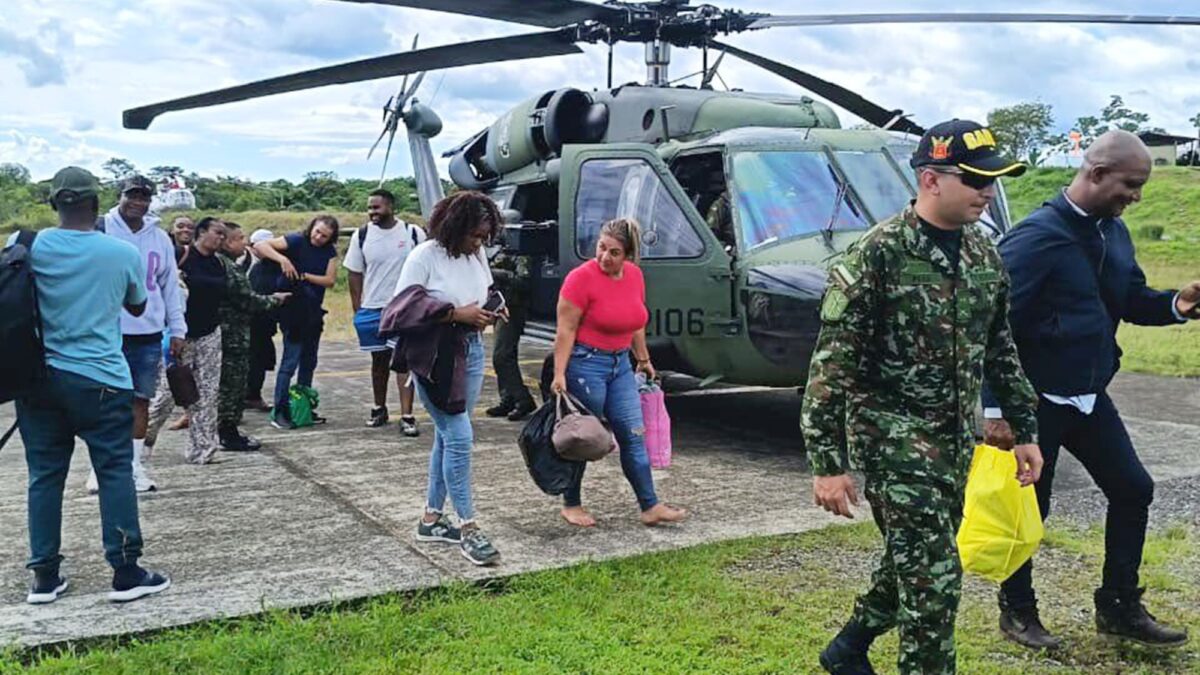 Colombia libera a 39 secuestrados por ELN; dos soldados muertos