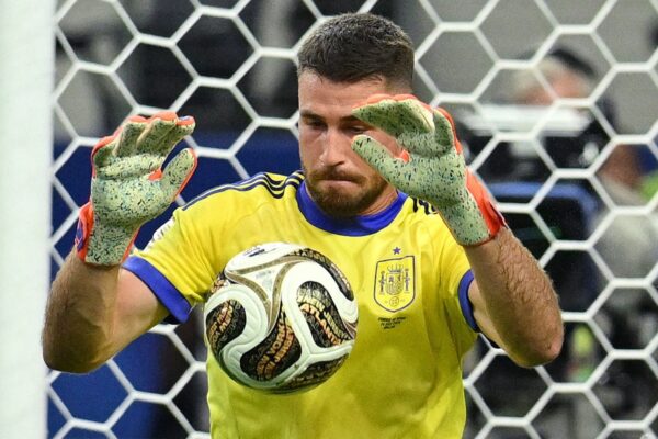 Unai Simón desafía récord de Messi en final del Mundial 2026