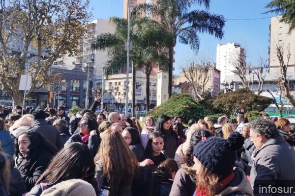 Docentes de Avellaneda marchan por más seguridad en escuelas tras agresiones