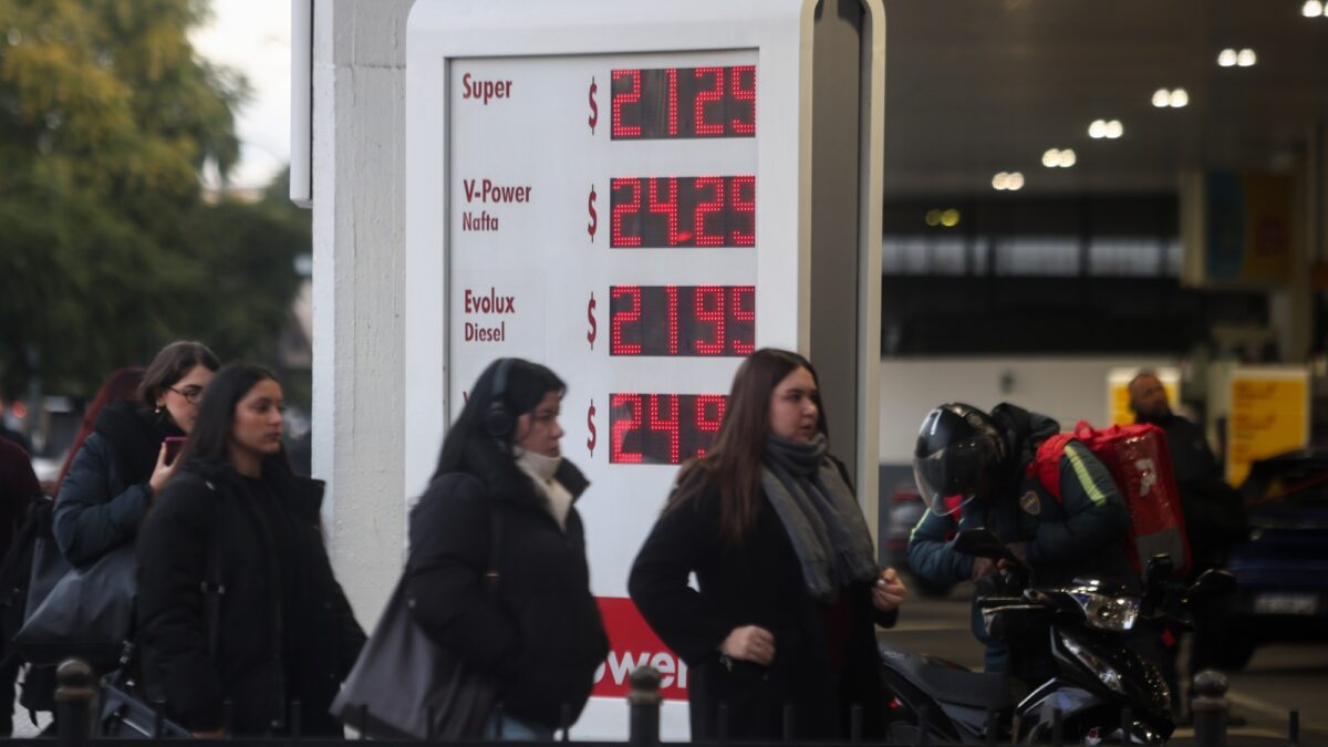 Venta de naftas sigue en caída: junio fue el peor mes del año