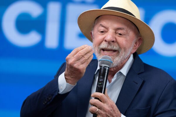 Lula da Silva advierte que nadie interferirá en las elecciones brasileñas