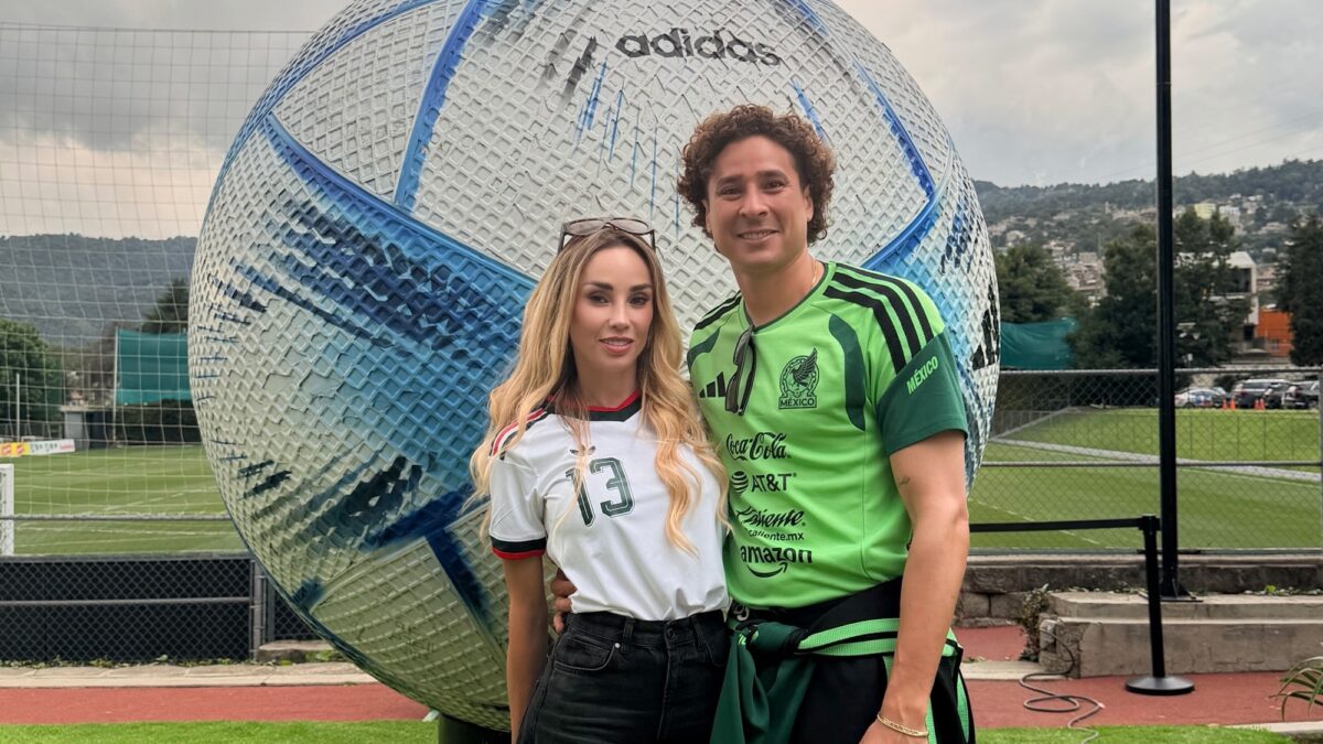 Karla Mora, esposa de Guillermo Ochoa, vive su sexto Mundial con el arquero mexicano