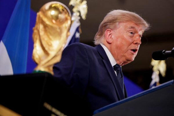 Trump acusa a China de interferir en elecciones 2020 y reaviva fraude