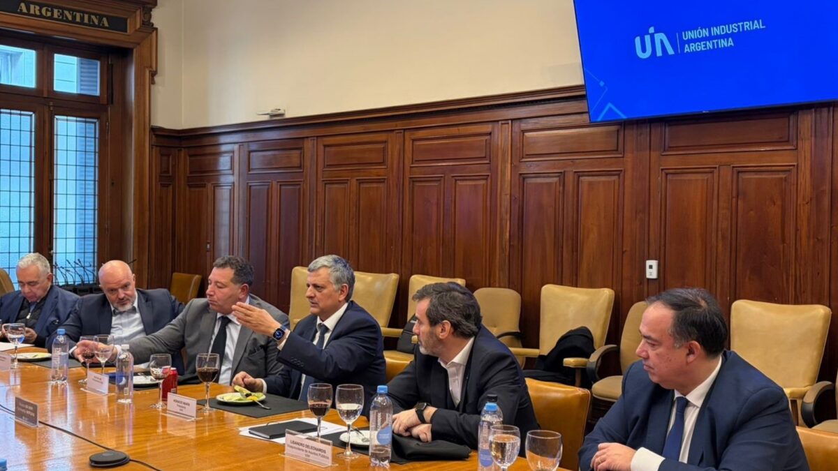 Marín destacó el impacto de Vaca Muerta en empleo y pymes durante reunión en UIA