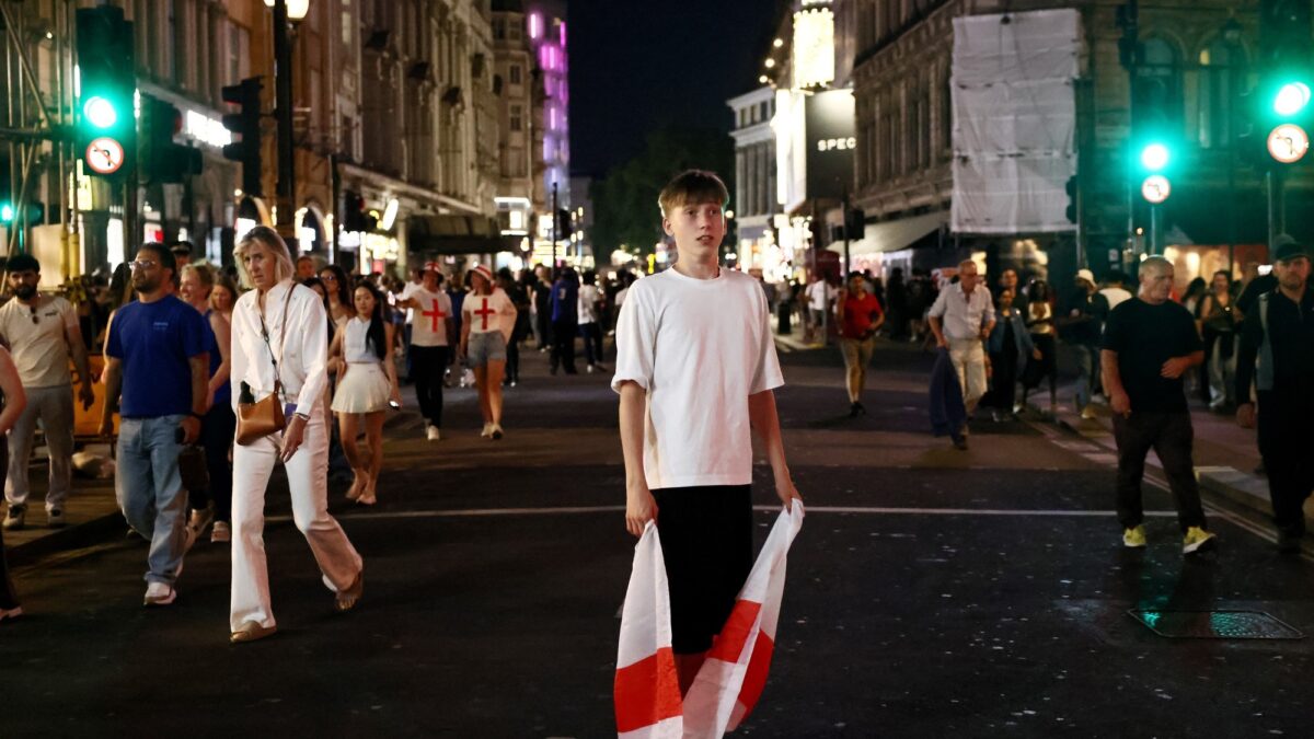 Rey, Príncipe y gobierno británico reaccionan tras la derrota en la final de la Copa Mundial 2026
