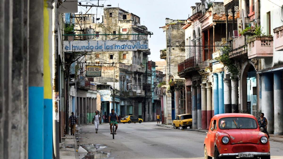 Sector privado de Cuba se expande con reformas económicas