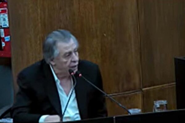 López gana licitación para 528 km de rutas clave en Argentina