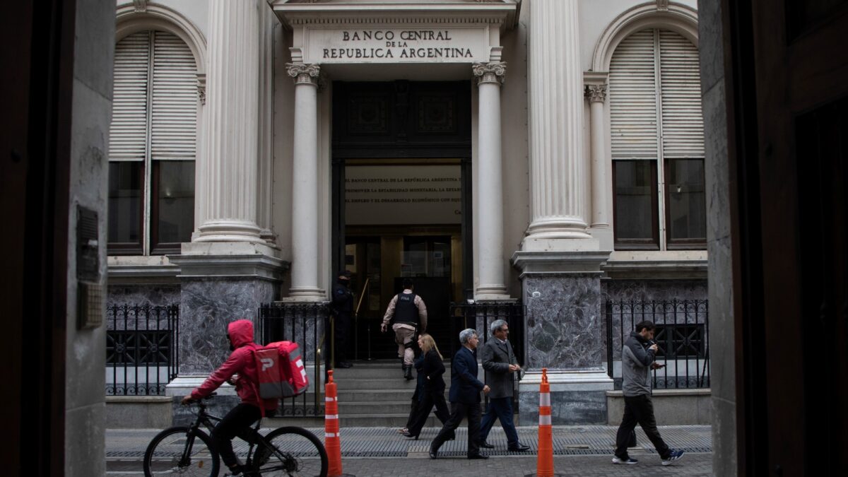 Juez Lijo dirige investigación del «rulo» con el dólar en Argentina