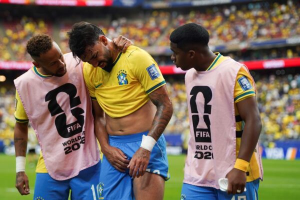 Lucas Paquetá se lesionó y podría perderse el partido contra Noruega