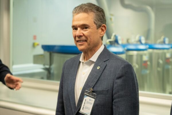 Funcionario brasileño firmó acuerdo con laboratorio argentino tras reconocimiento internacional