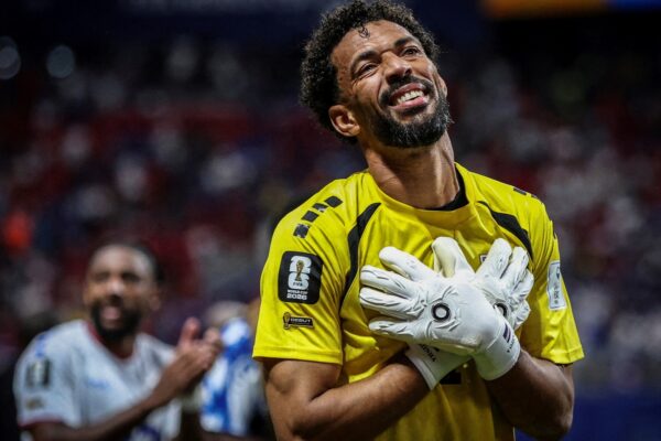 Vozinha se suma a Colo-Colo: su sueldo y el impacto de su paso por el Mundial