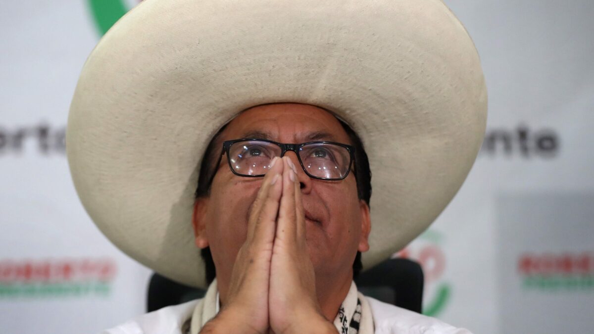 Perú: ex candidato anuncia coalición para «recuperar la democracia»