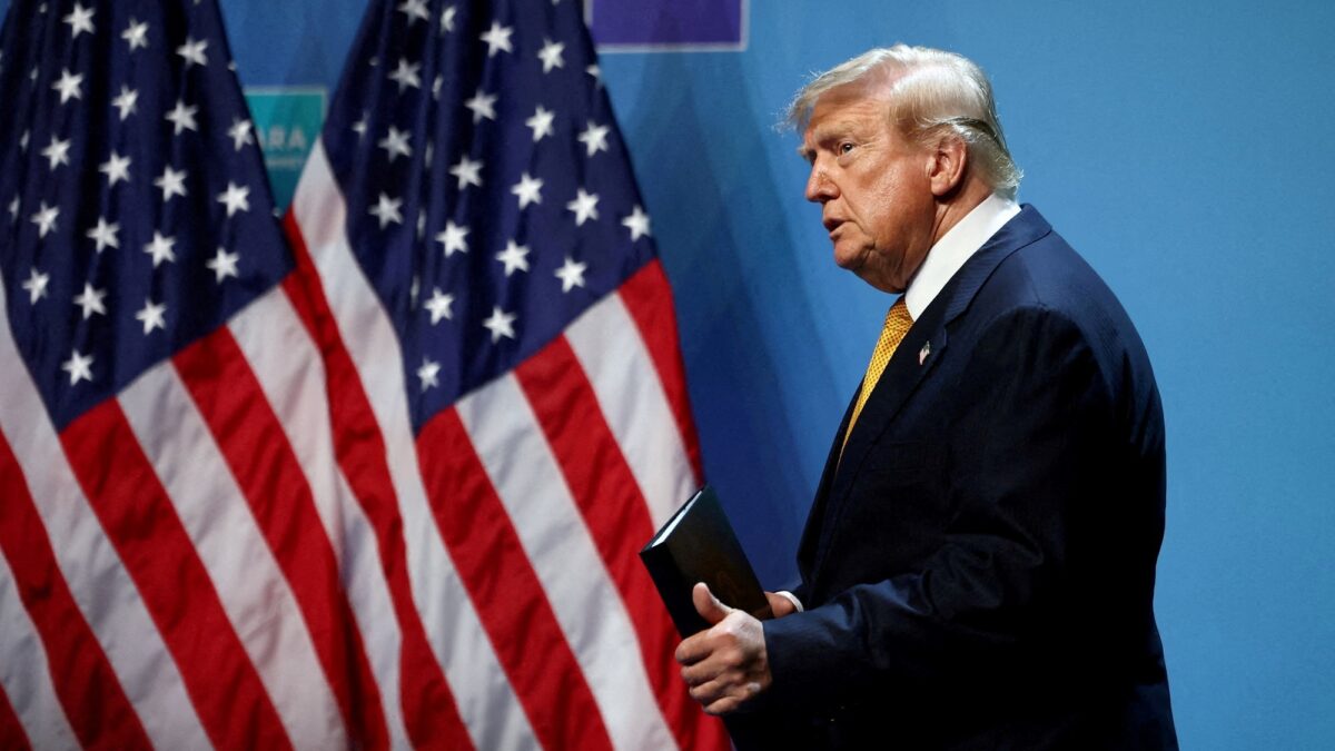 Trump enfrenta crisis del Golfo tras caídas en Irak y Afganistán