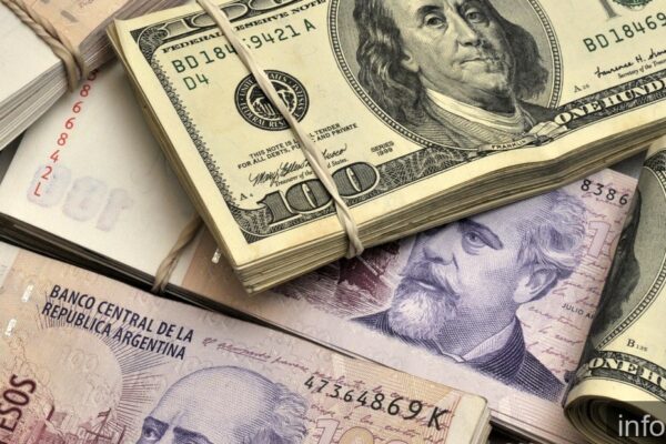 Dólar blue hoy: a $1490 para la compra y $1510 para la venta