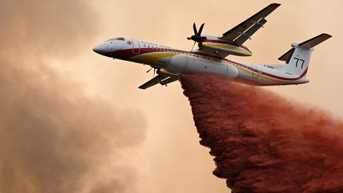 Fuegos destruyen playas de Gironda en nuevo rebrote de incendios