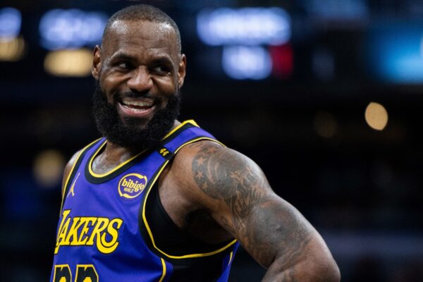 LeBron James ficha con los 76ers tras dejar los Lakers con 50 millones menos