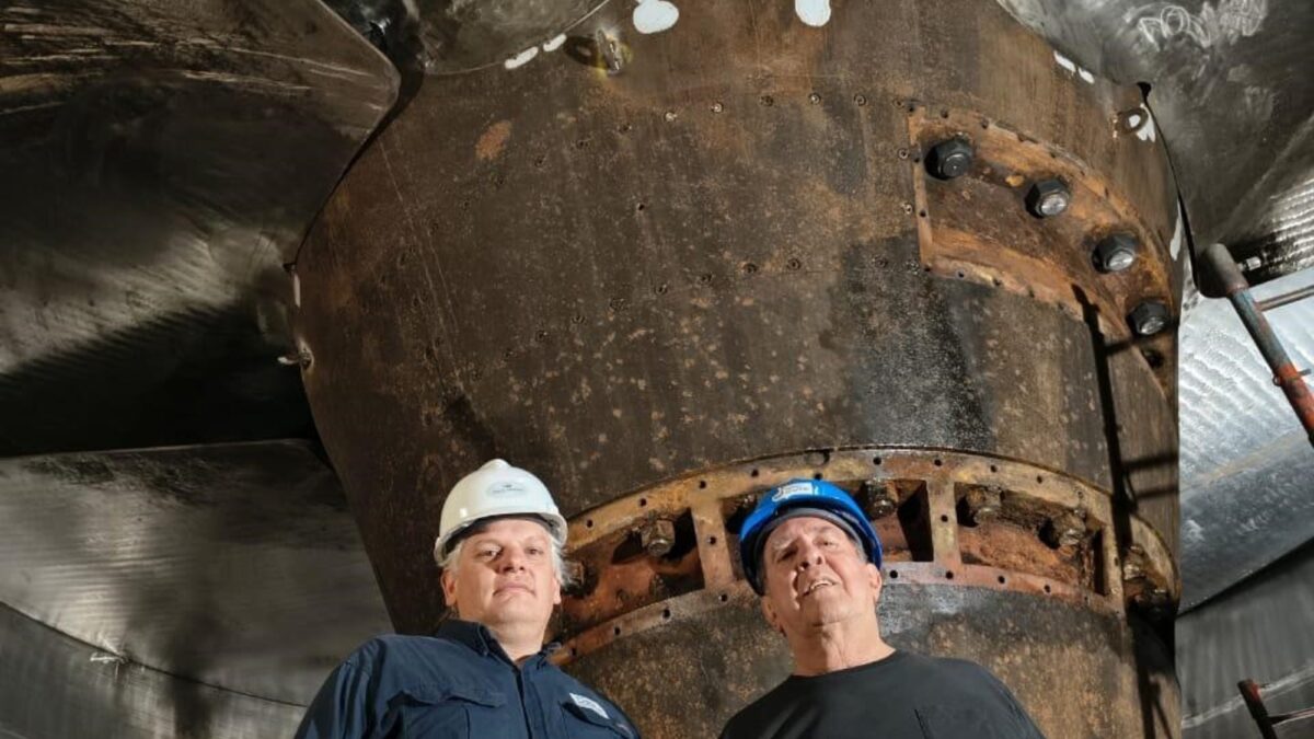 Salto Grande reemplazará 14 turbinas soviéticas en operación millonaria