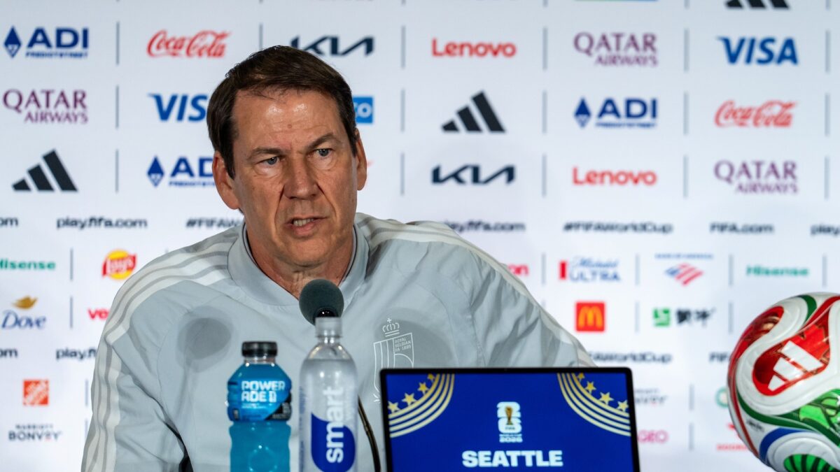 Federación belga cuestiona sanción de FIFA a Balogun: “No defendemos a la selección, al fútbol”