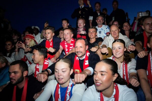 Noruega festejó en Oslo con victoria sorpresa contra Brasil