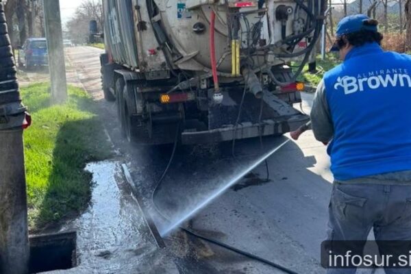 Municipalidad de Almirante Brown refuerza limpieza de redes pluviales