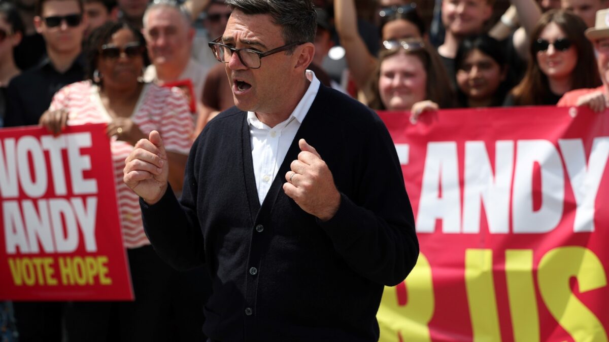 Andy Burnham lidera la contienda por el liderazgo de los Laboristas en el Reino Unido