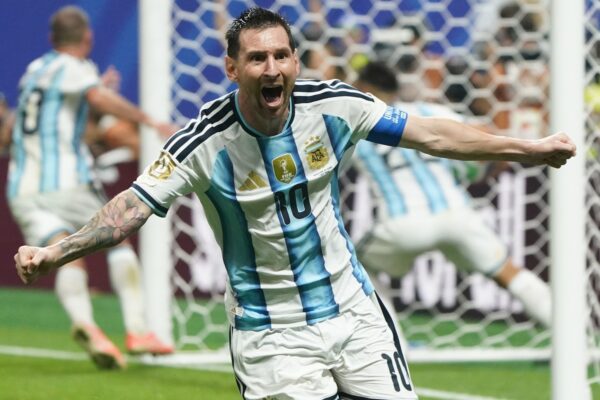 Un periodista español denuncia una campaña anti-Messi tras el triunfo de la Argentina