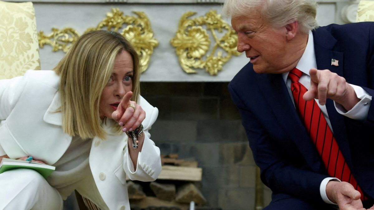 Trump ataca a Meloni minutos antes de la cumbre de la OTAN