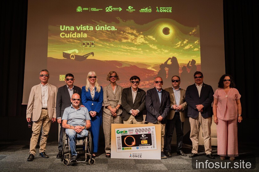 ONCE y Ministerio de Ciencia reparten 2 millones de gafas para eclipse solar