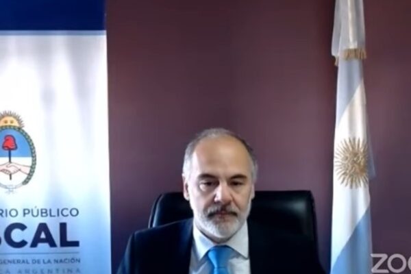 Defensa de Insaurralde solicita apartamiento de fiscal Mola en investigación del Yategate