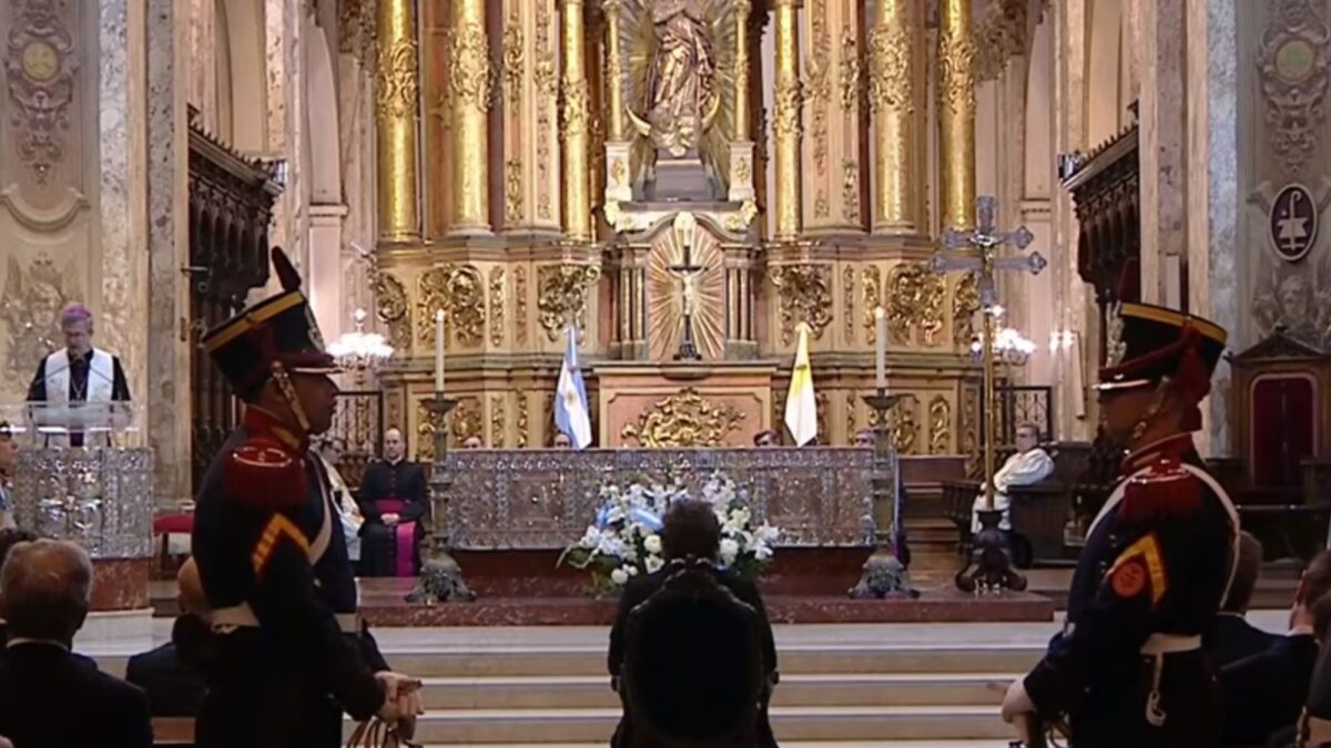 Arzobispo porteño pidió terminar con la corrupción y unir a los argentinos frente a Milei