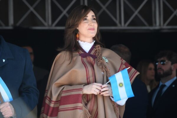 Villarruel se ausentó nuevamente de La Rural tras vacaciones en el sur