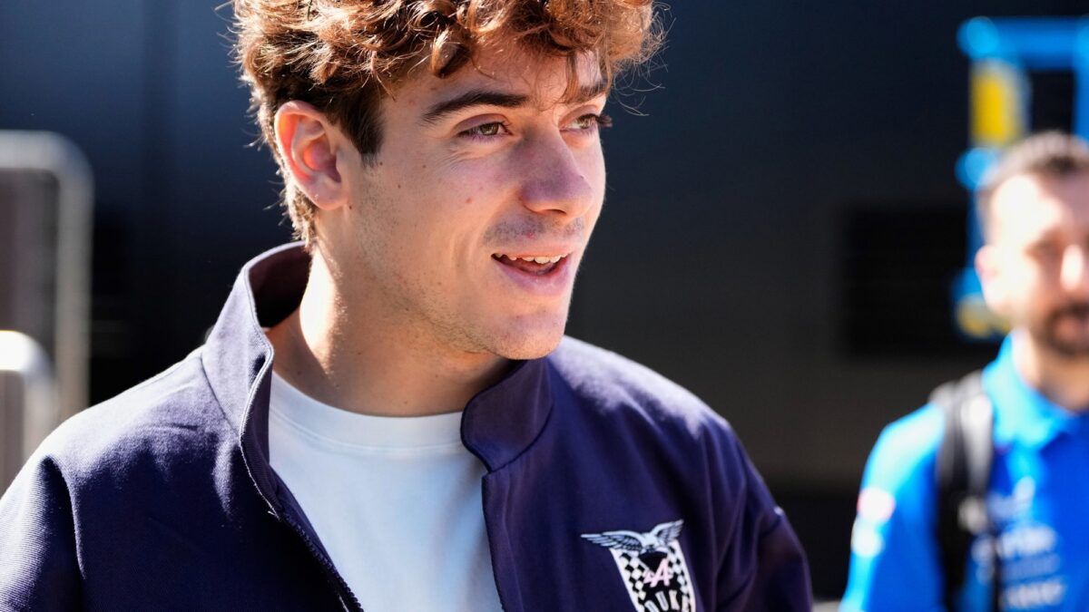 Colapinto se prepara para desafiar a rivales en Silverstone tras análisis en Austria