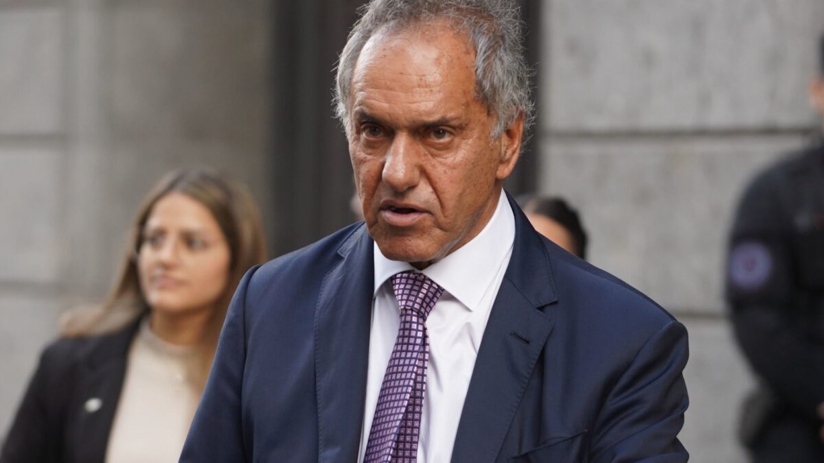 Scioli agradeció a ministros tras intento de robo en su domicilio