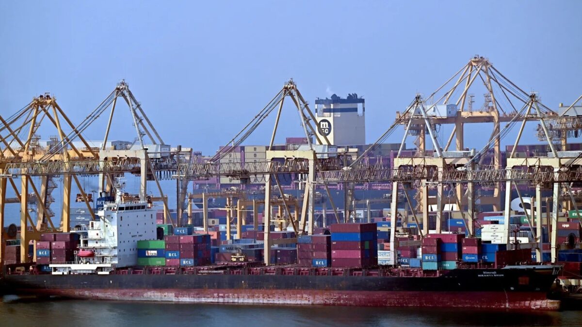 Petróleo, transporte marítimo y vuelos enfrentan nuevas interrupciones por tensión EE.UU.-Irán