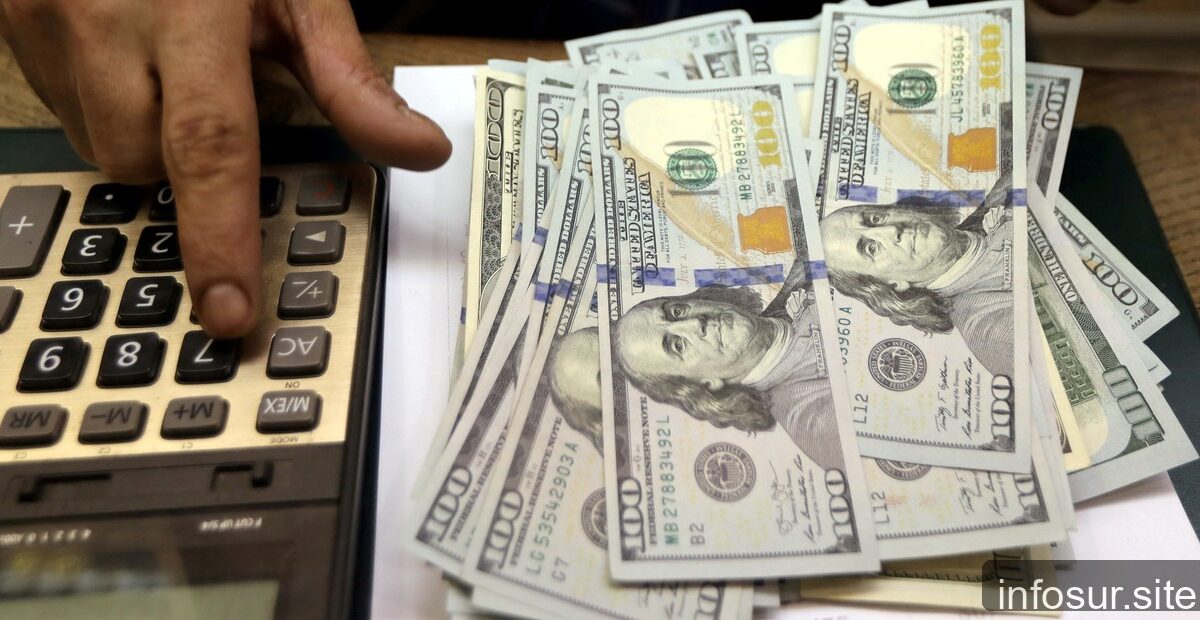Dólar en Venezuela: cotiza a 700 bolívares hoy