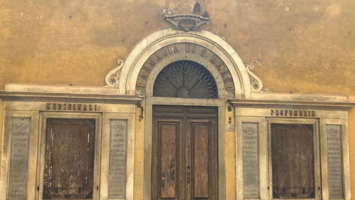 Descubren una bebida similar a Coca-Cola en farmacia de hace 130 años