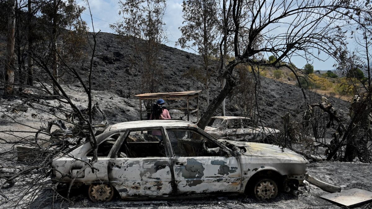 Incendio en Almería: Autoridades trabajan en identificación de cuerpos y localización de desaparecidos
