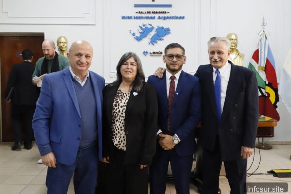 Mancebo reelecto como Defensor del Pueblo: alerta sobre derechos vulnerados