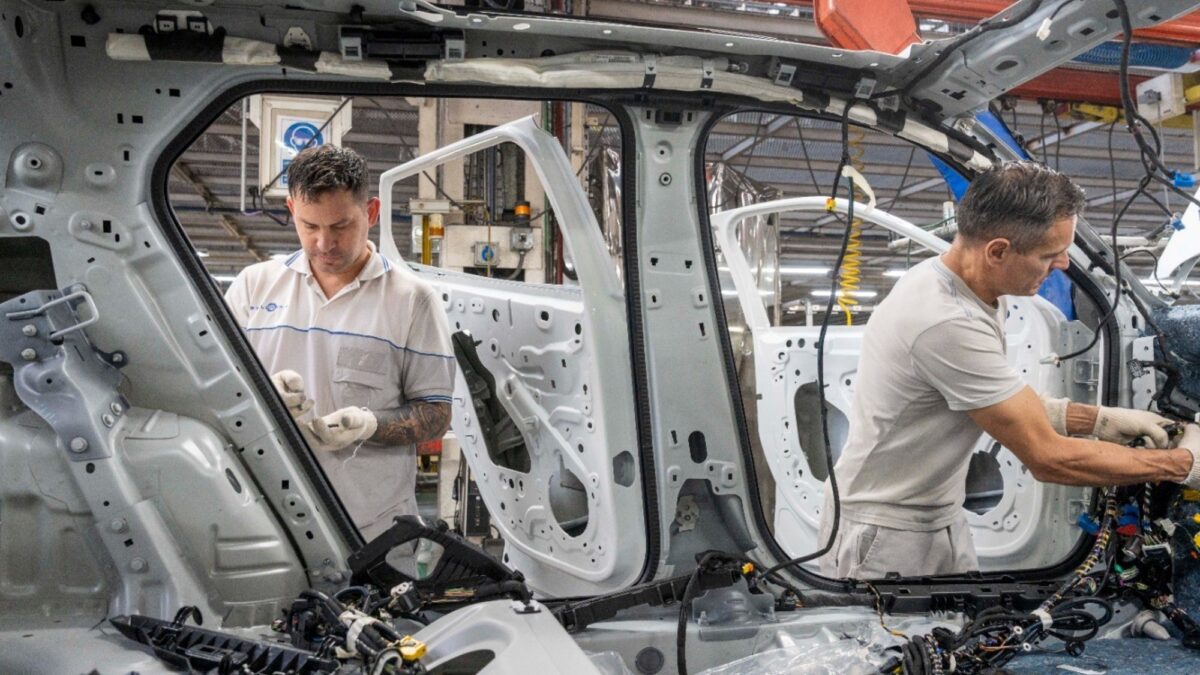 Producción automotriz argentina cae 18,3% en primer semestre de 2026