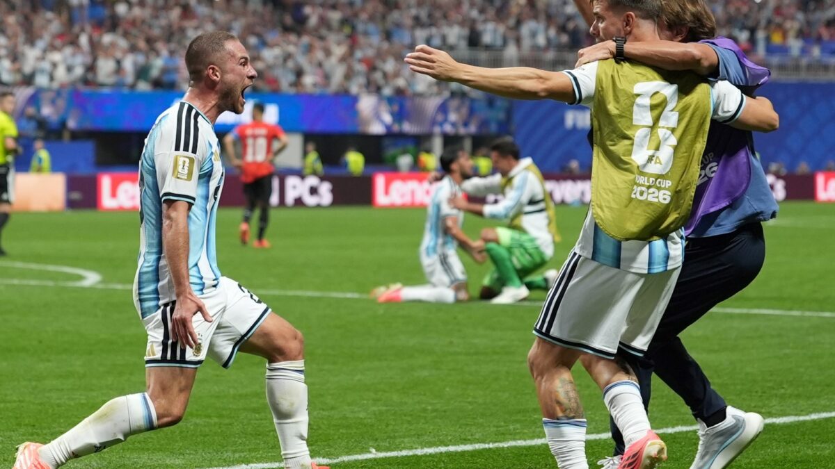 Argentina empató récord de Uruguay con 11 partidos de dos o más goles.