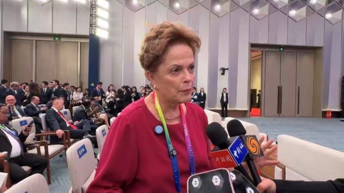 Rousseff sugirió que Argentina «intente volver» a los BRICS, aunque respeta la decisión del gobierno