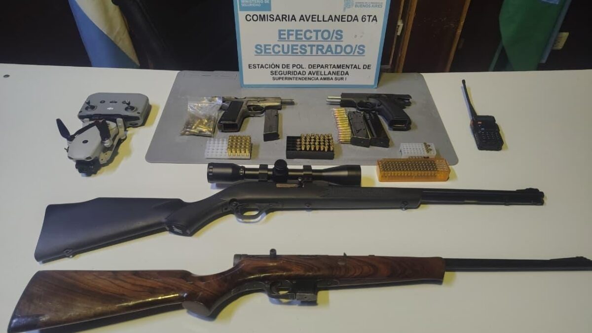 Hombre detenido en Gerli amenazó vecino con arma y fue encontrado con arsenal