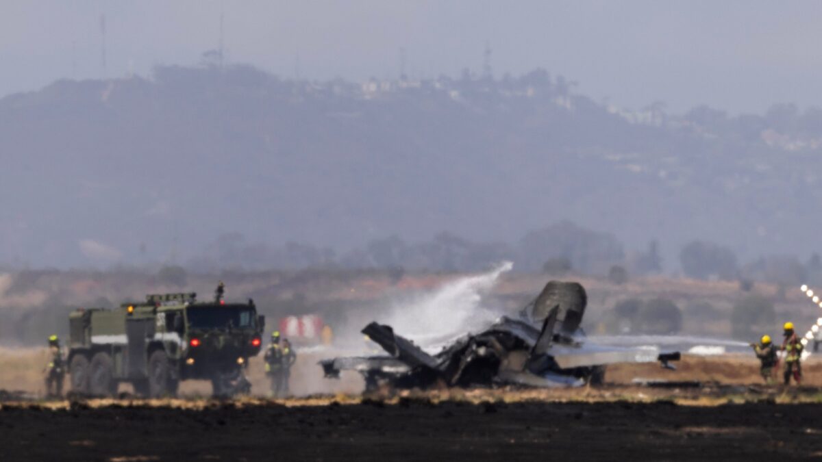 F-35 se estrelló cerca de base militar en California: piloto logró salir