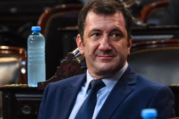 Kueider fue condenado a dos años en prisión por intentar introducir 211 mil dólares sin declarar