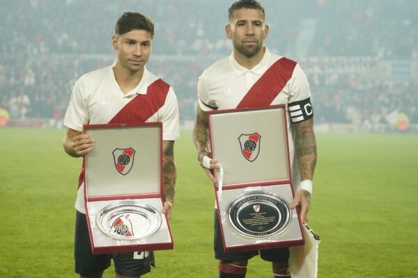 River armó fiesta por la Selección y insultó a Tapia en el Monumental