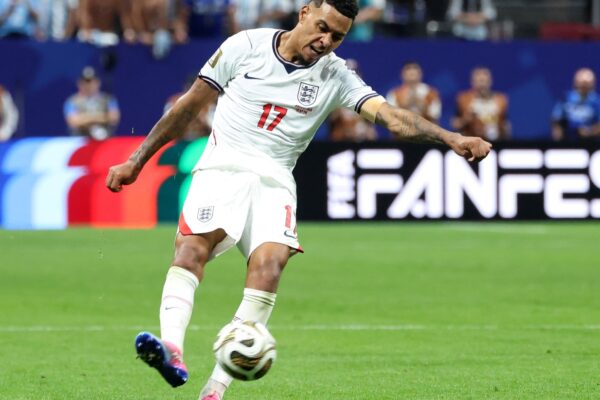 Morgan Rogers, compañero de Dibu, se convierte en el quinto futbolista más caro de la historia