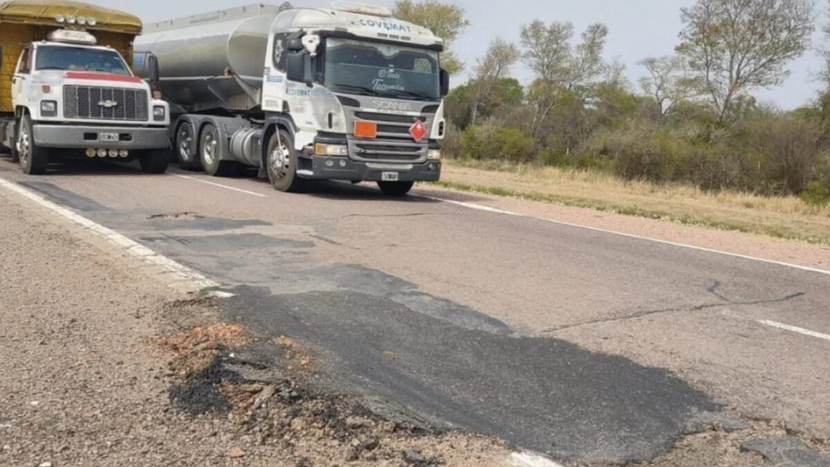 Gobernador de La Pampa propone peaje para camiones a Vaca Muerta